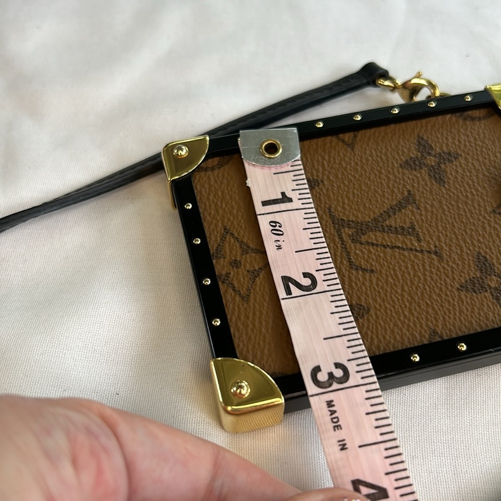 Louis Vuitton Trunk Reverse Monogram IPhone X Phone Case With Strap - Picture 14 of 14